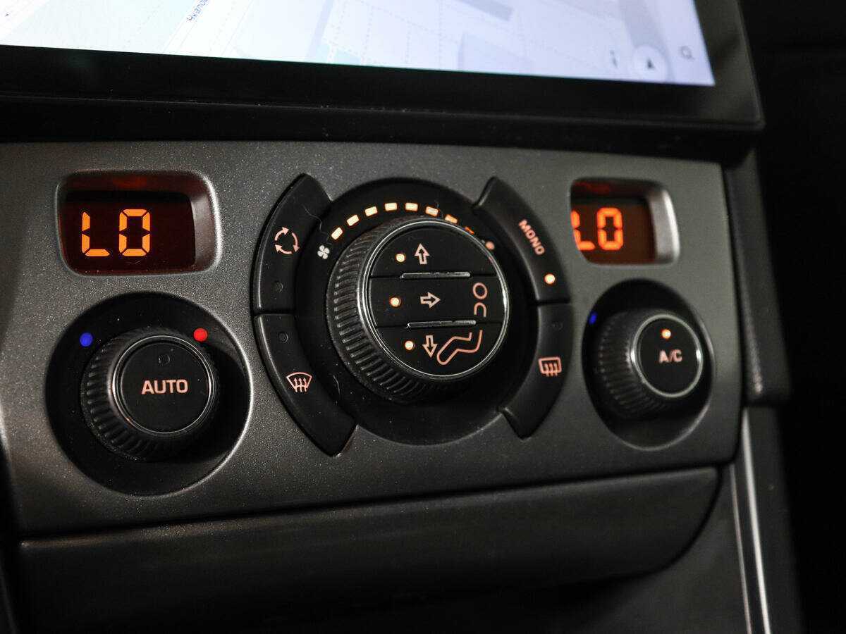 Купить Peugeot 408, 2012, 148 095 км, фото №13