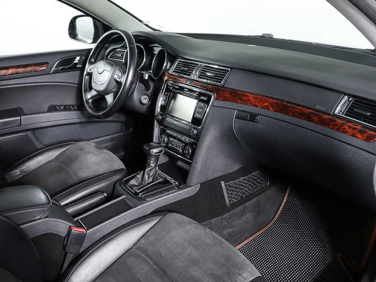 Купить Skoda Superb, 2012, 245 296 км, фото №12
