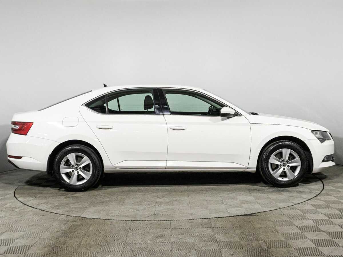 Купить Skoda Superb, 2016, 67 620 км, фото №4