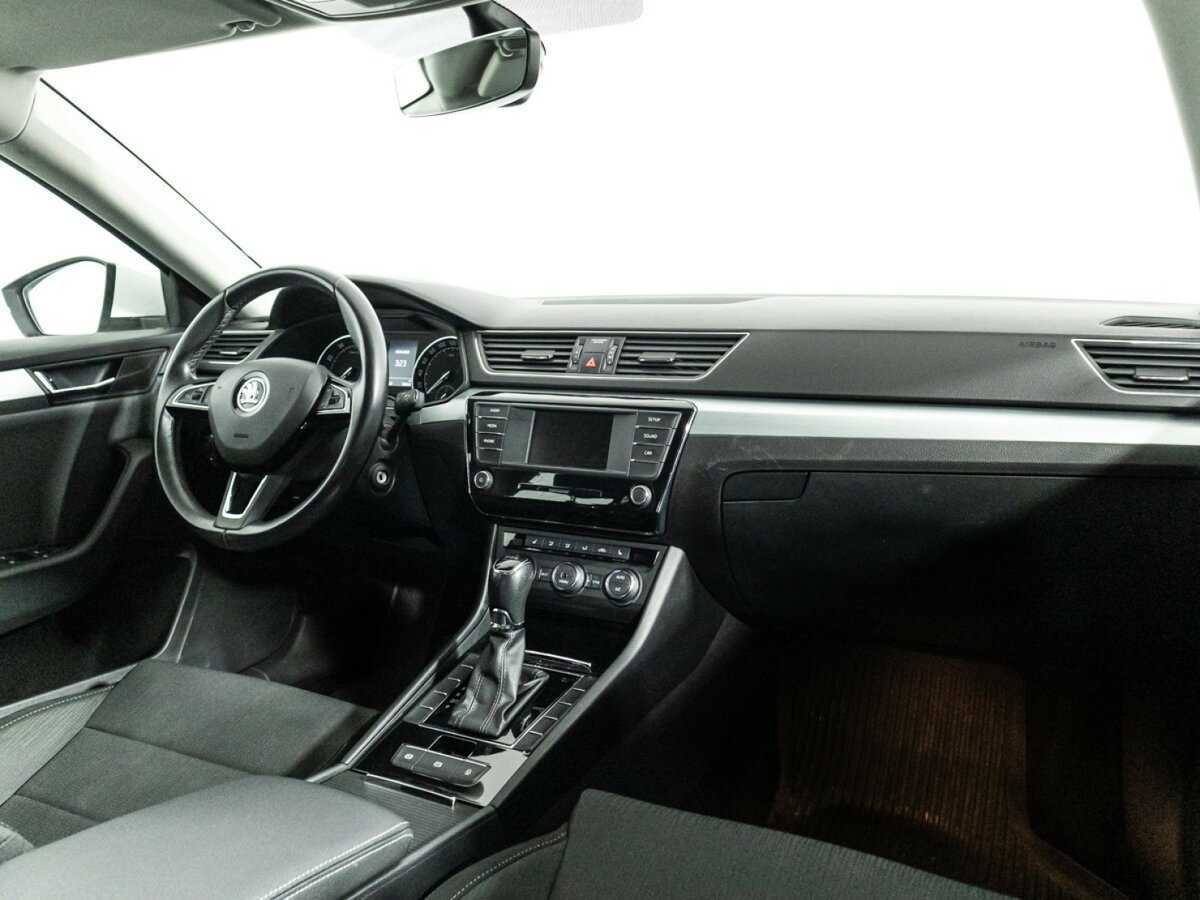 Купить Skoda Superb, 2016, 67 620 км, фото №9