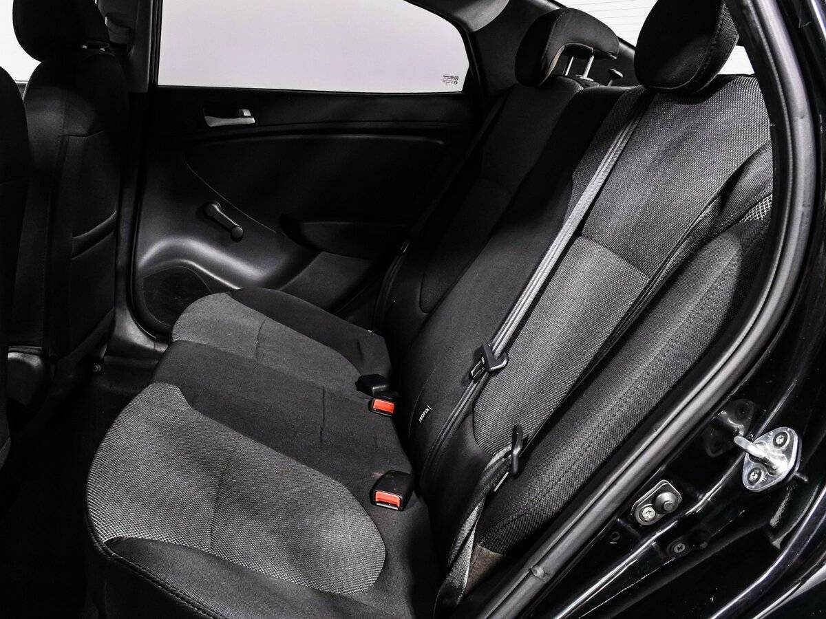 Купить Hyundai Solaris, 2012, 191 908 км, фото №13