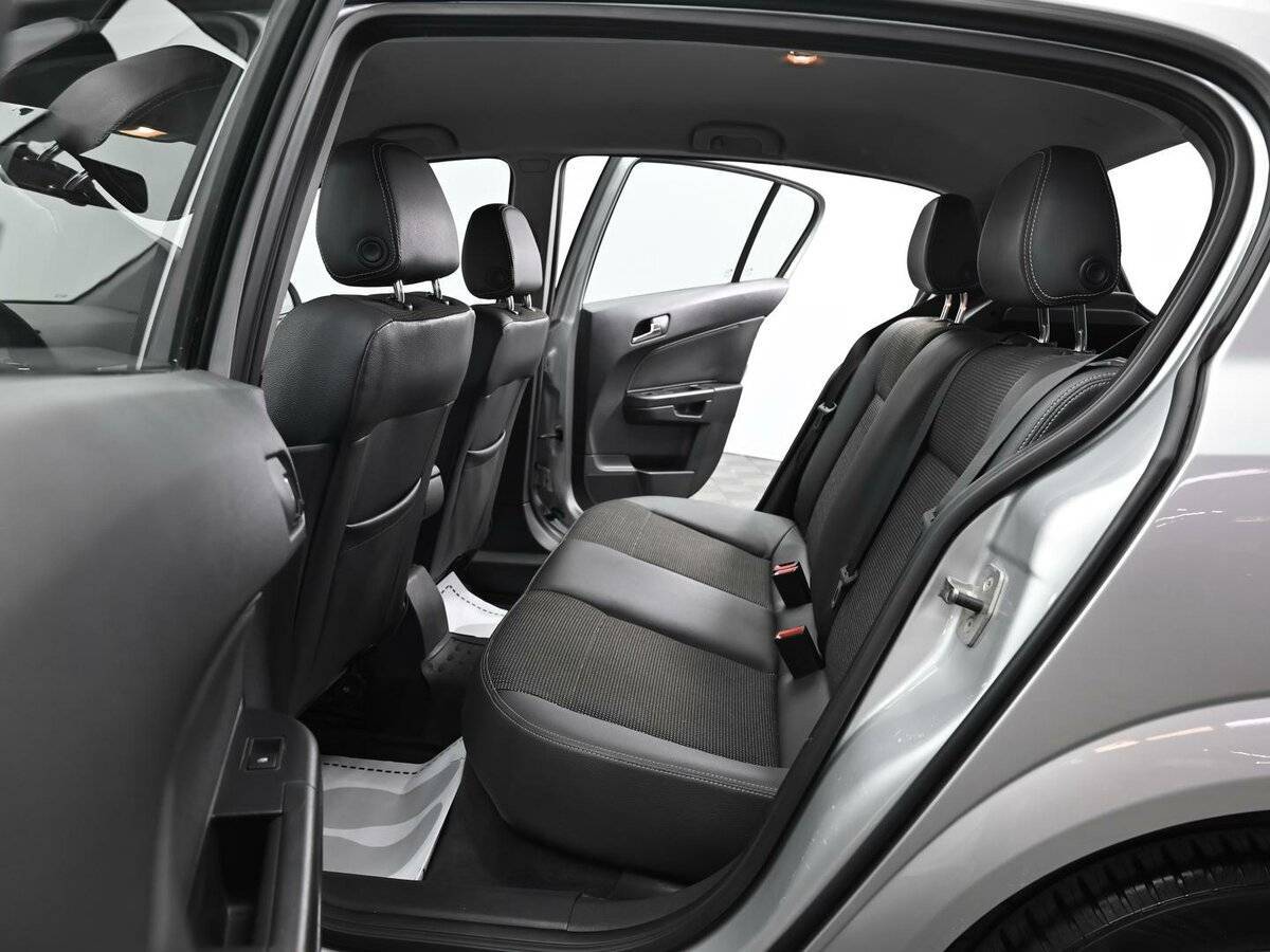 Купить Opel Astra, 2012, 182 000 км, фото №12